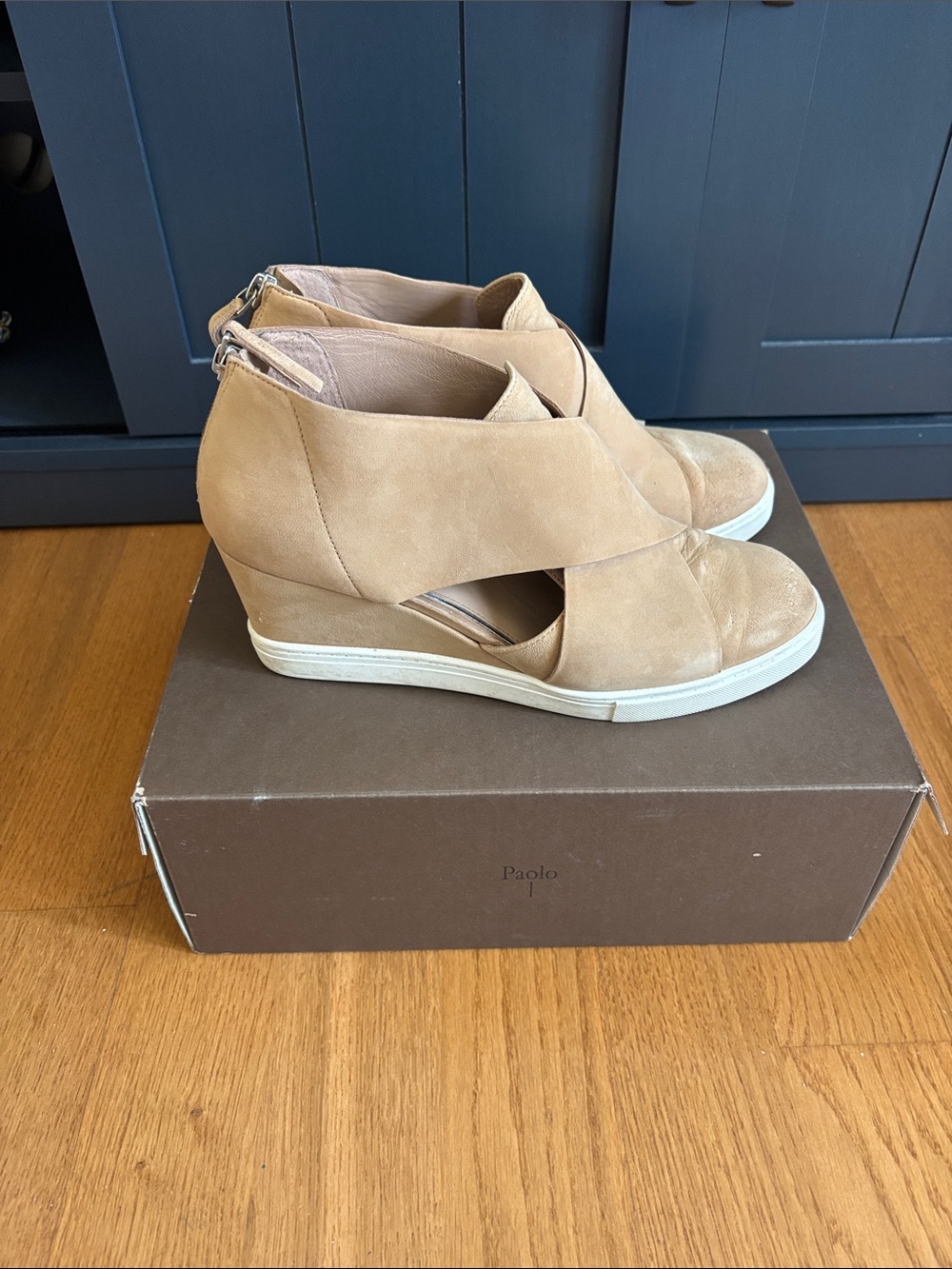 Paolo Beige Crossover Slip-On Sneakers